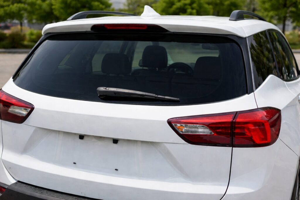 fixed back glass on suv back glass replacement